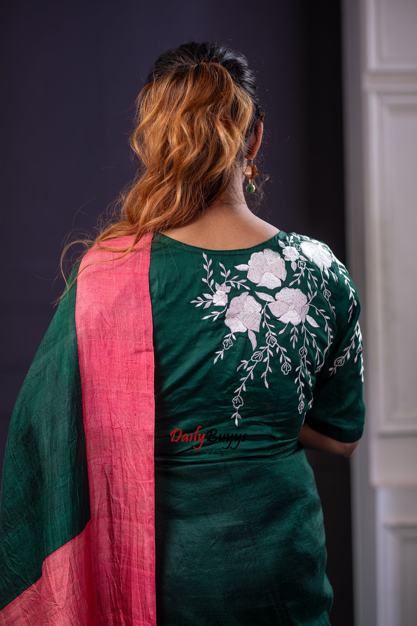 Green Floral Embroidery Design Blouses - Dailybuyys