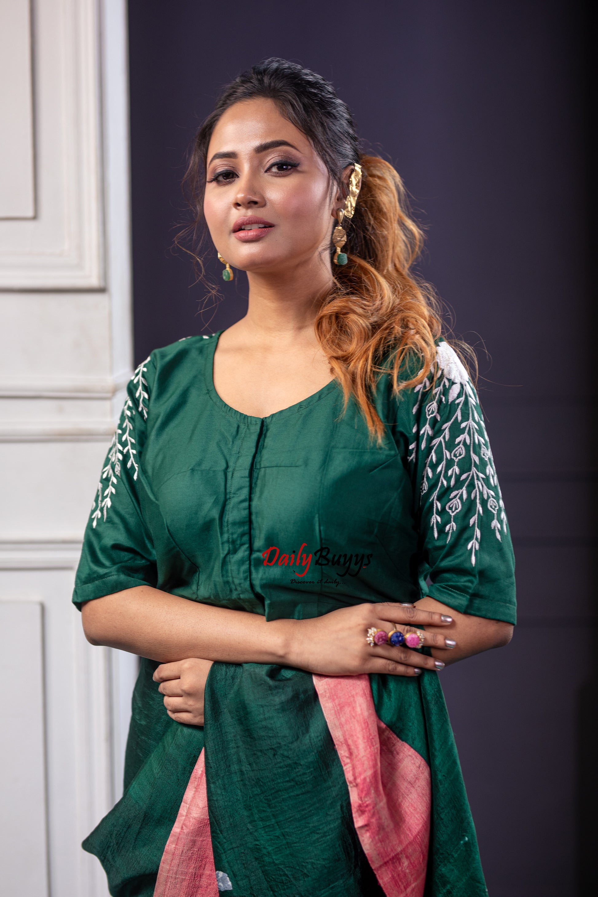 Green Floral Embroidery Design Blouses - Dailybuyys