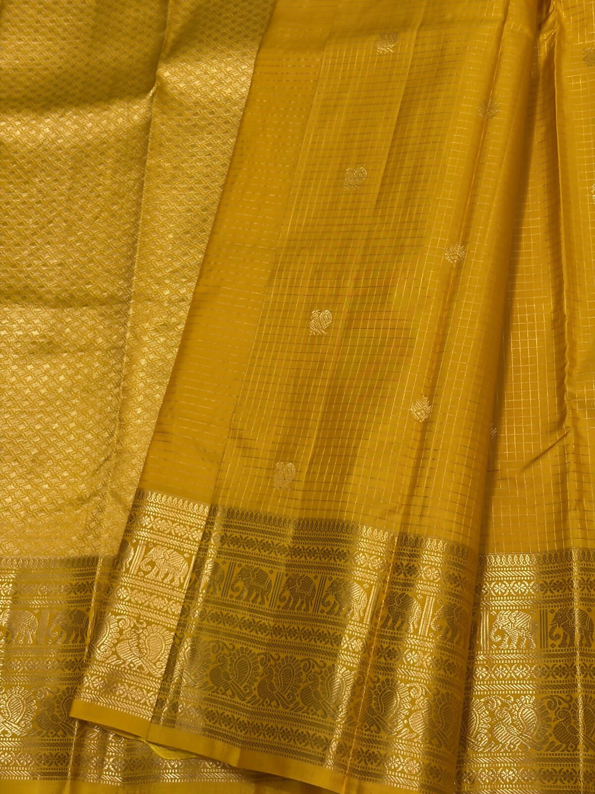 Pure Kanchipuram Handloom Silk Sarees 1 gram Zari vaira oosi checks With Silk Mark Certified 19500/-