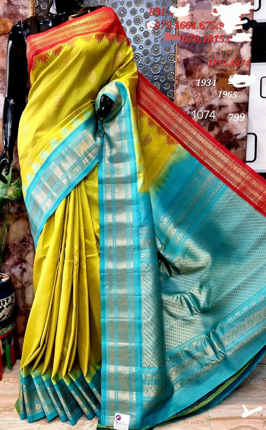 Handloom Gadwal pure silk sarees with kuttu borders contrast pallu and blouse........💛💛💛 Silk mark certified products Price : 23499+ ship each 👇