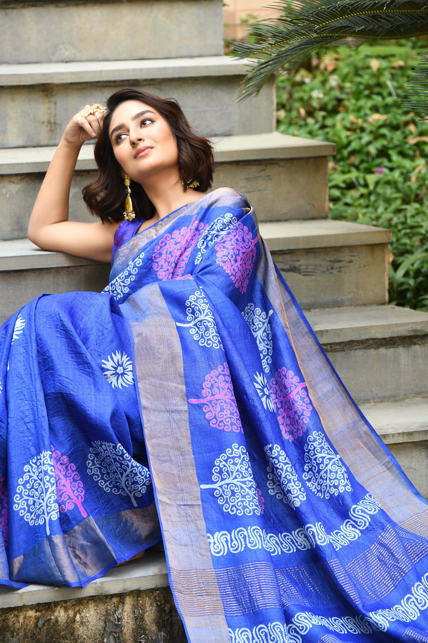 Blue Floral Zari Border Pure Tussar Sarees