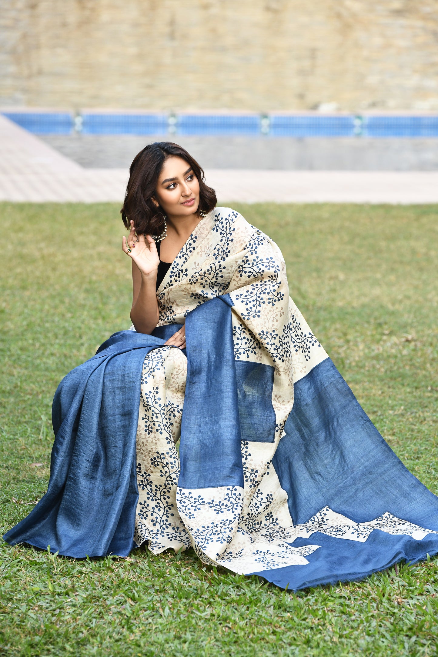 Navy Blue Block Printed Pure Silk Mark Certified Bishnupuri Silk Sarees