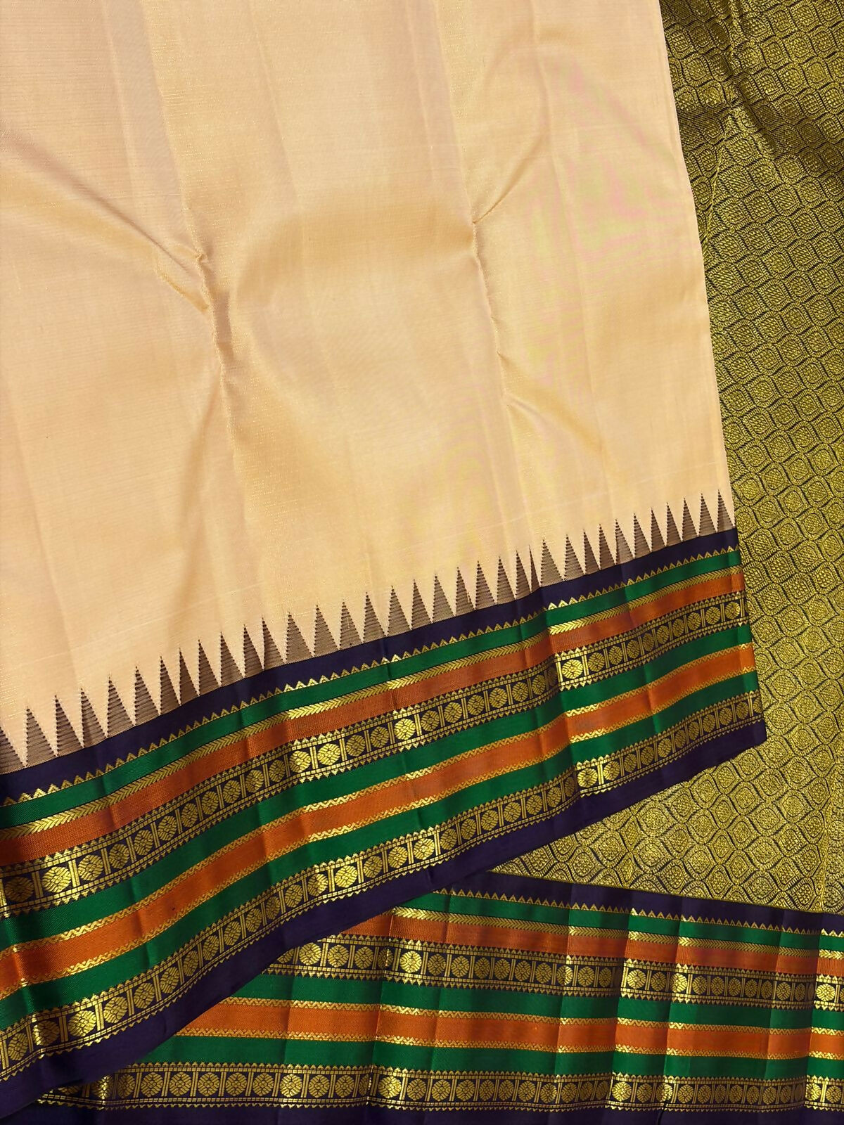 Pure Kanchipuram Handloom Bridal Silk Sarees 2 gram Zari vaira oosi With Silk Mark Certified 27500/-