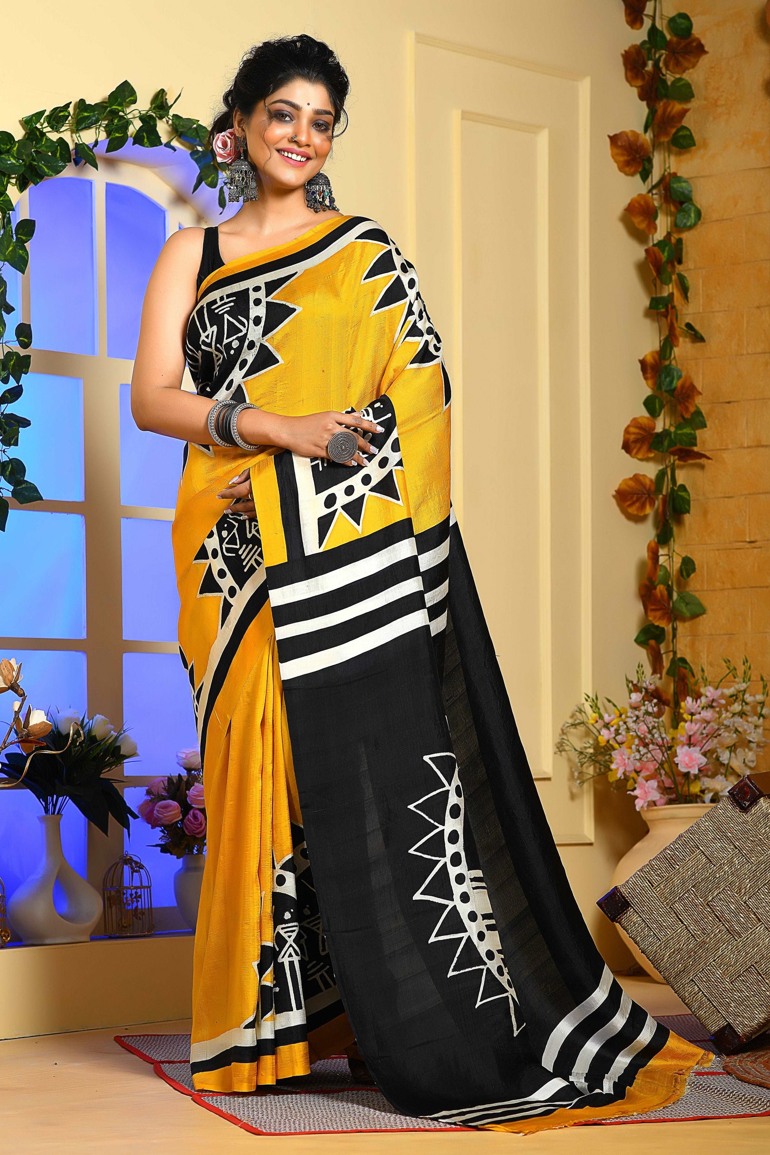 Beautiful Motifs with Hand Painted Handloom Pure Silk Sarees