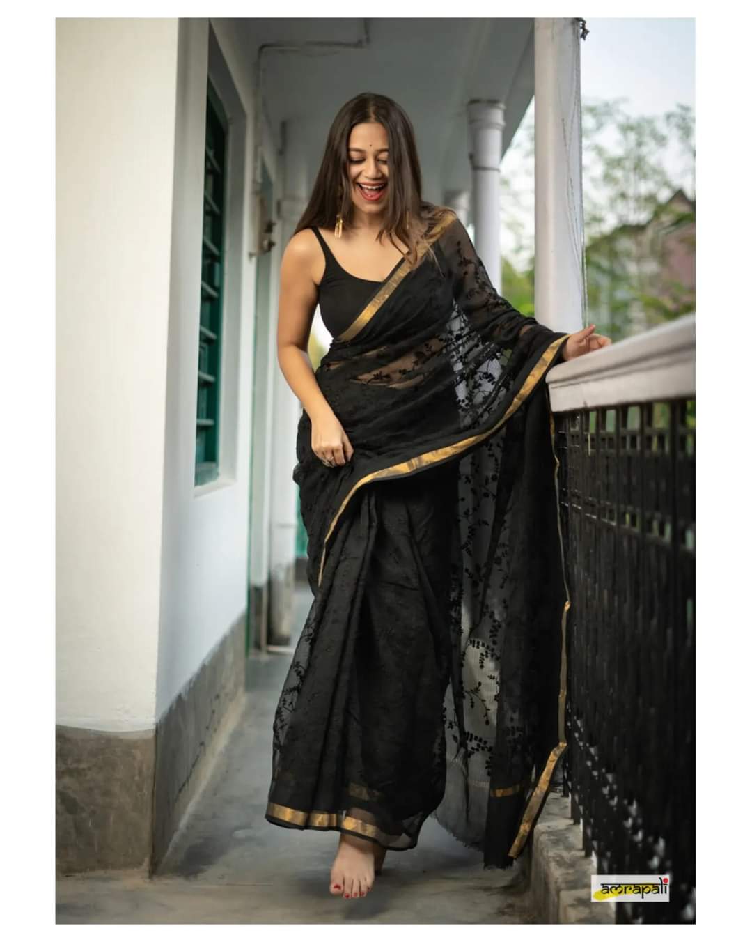 Grease Black Pure Linen Sarees