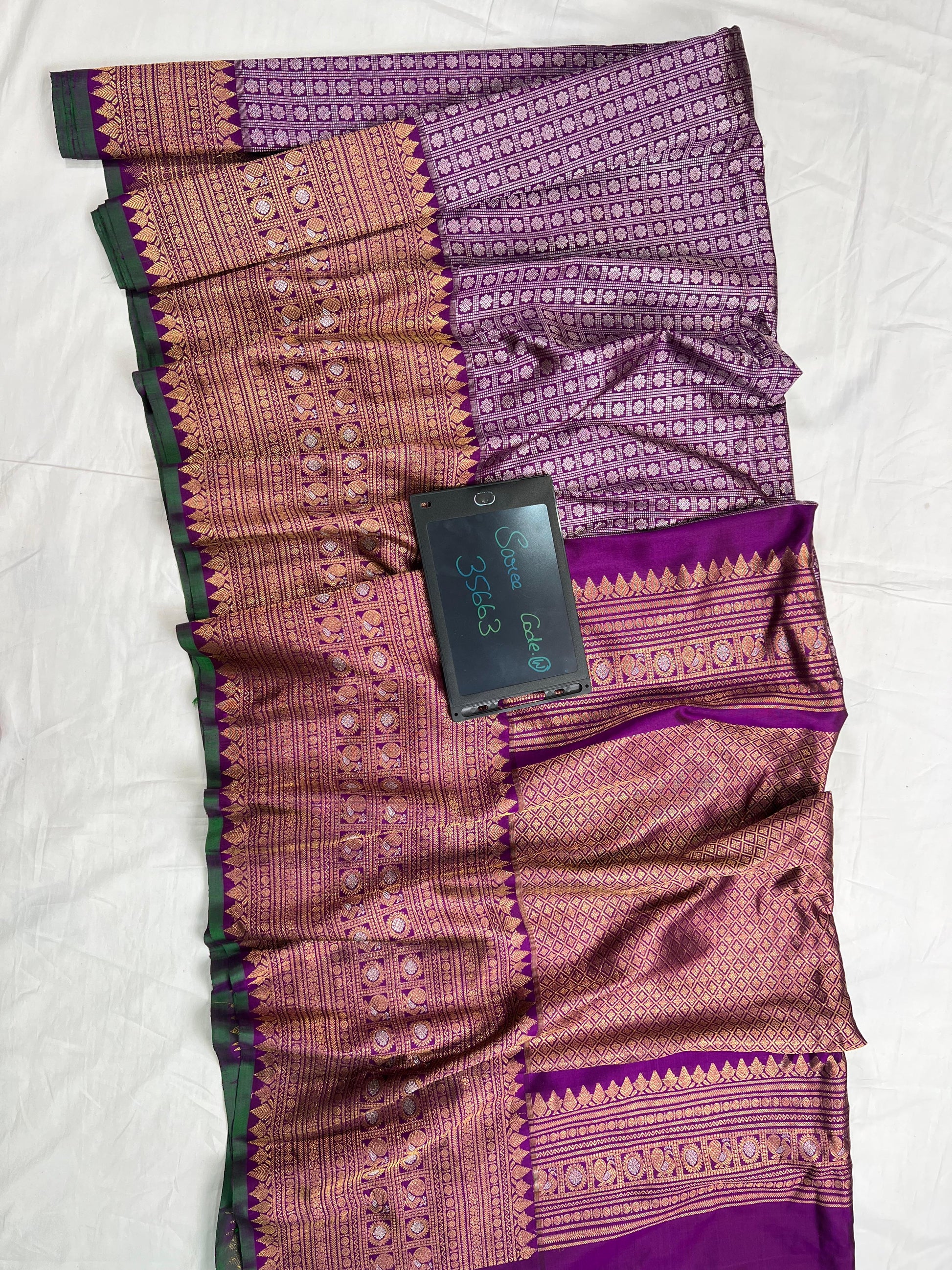 Cream & Grey Gadwal Pure Silk Handloom Meena Brocade Sarees With All Over Butta