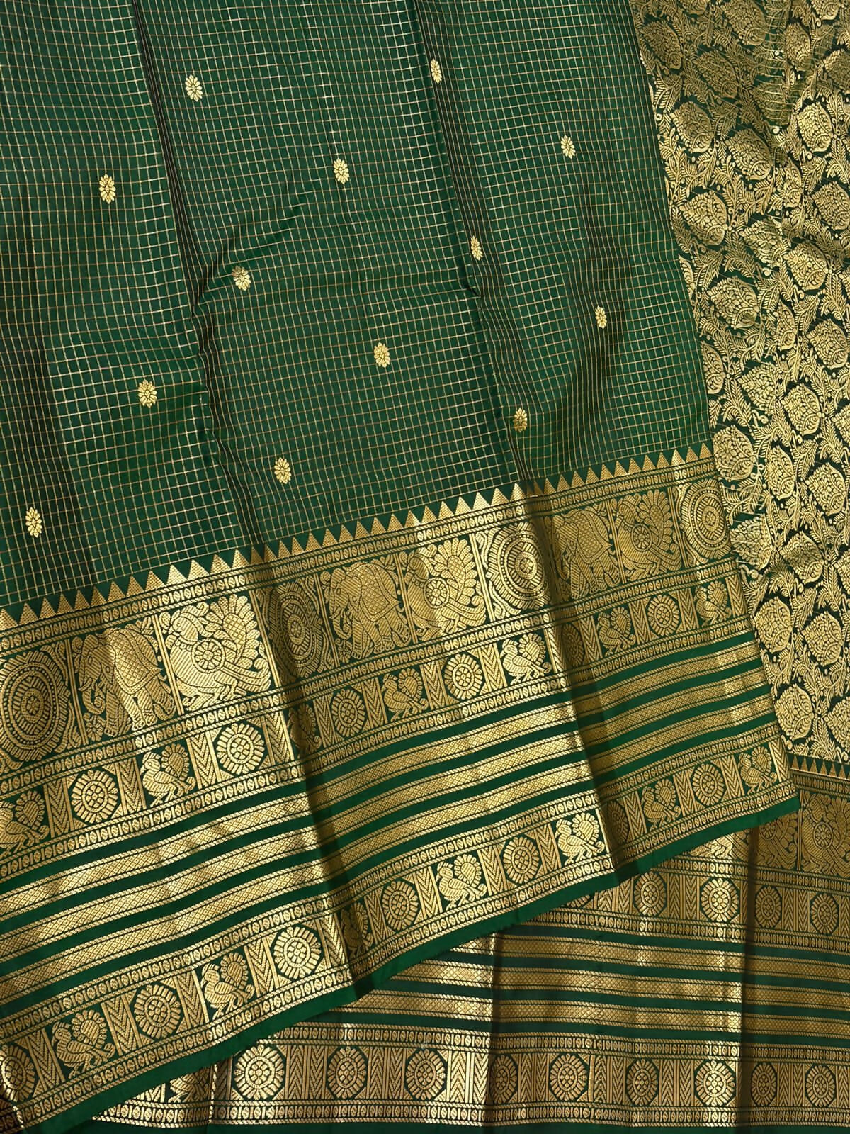 Pure Kanchipuram Handloom Silk Sarees 1 gram Zari vaira oosi checks With Silk Mark Certified 19500/-