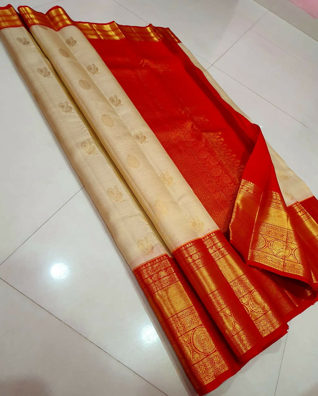 Pure Kanchipuram Handloom Silk Sarees, Korvai vaira oosi