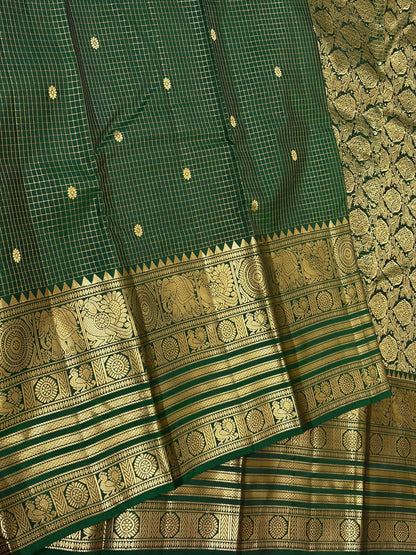 Pure Kanchipuram Handloom Silk Sarees 1 gram Zari vaira oosi checks With Silk Mark Certified 19500/-