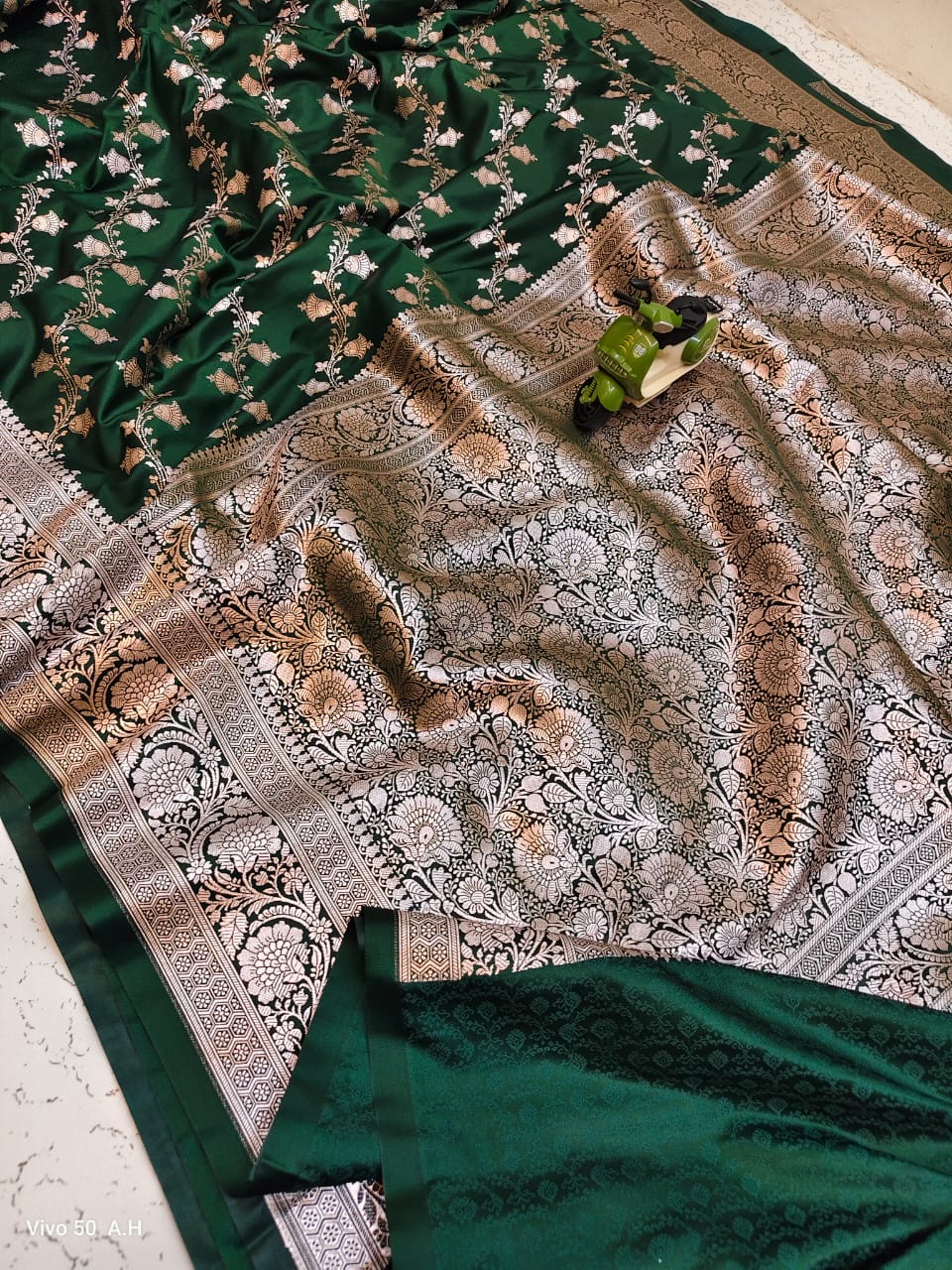 Bottle Green Exclusive Banarasi Silk Sarees - Dailybuyys