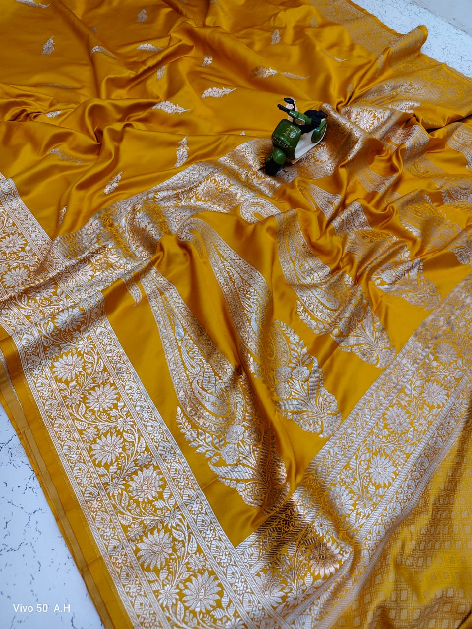 Mustard Exclusive Banarasi Silk Sarees - Dailybuyys