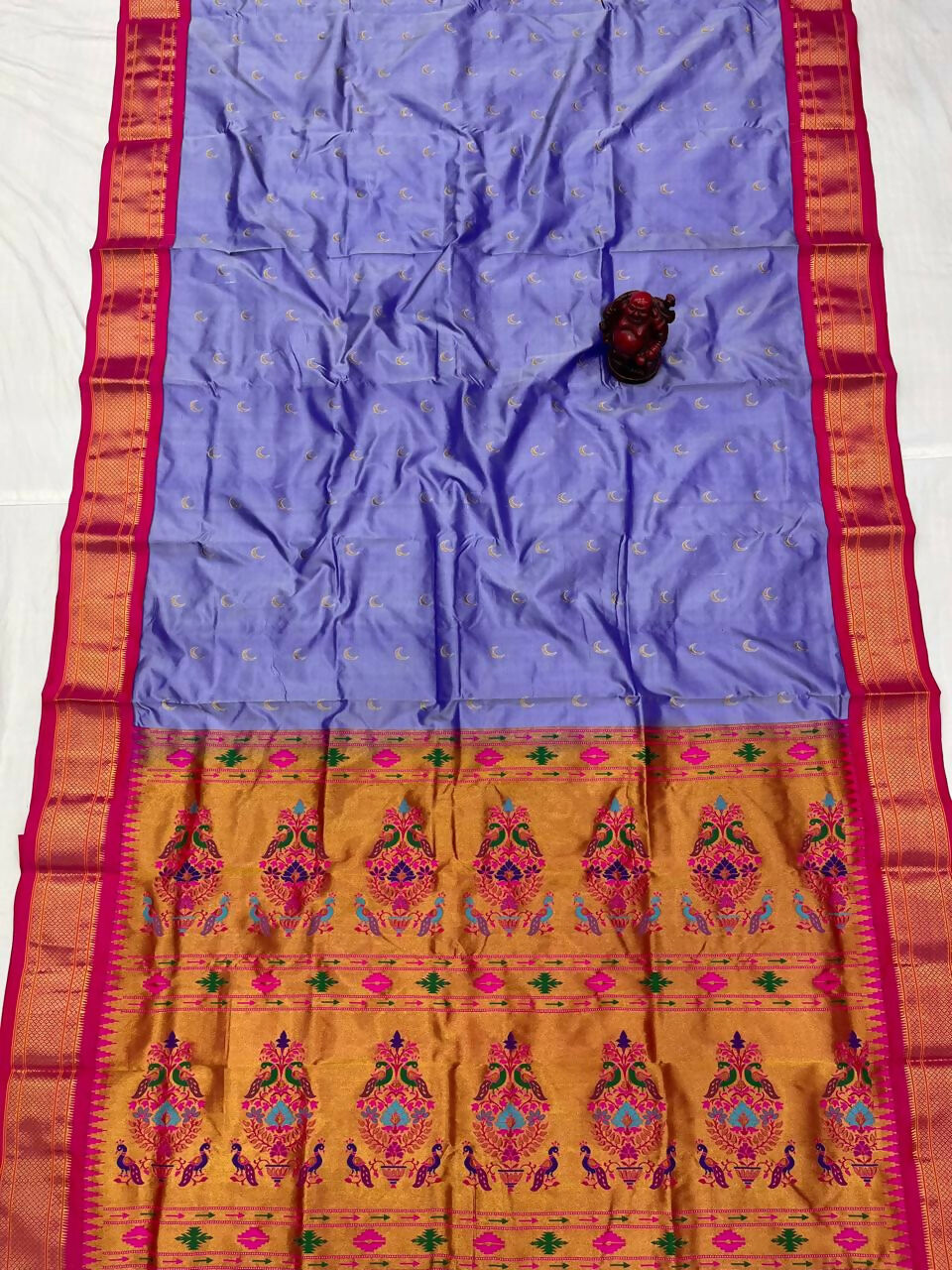 Handloom paithani