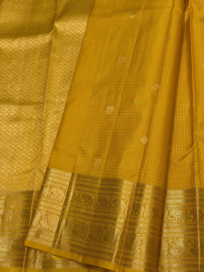 Pure Kanchipuram Handloom Silk Sarees 1 gram Zari vaira oosi checks With Silk Mark Certified 19500/-