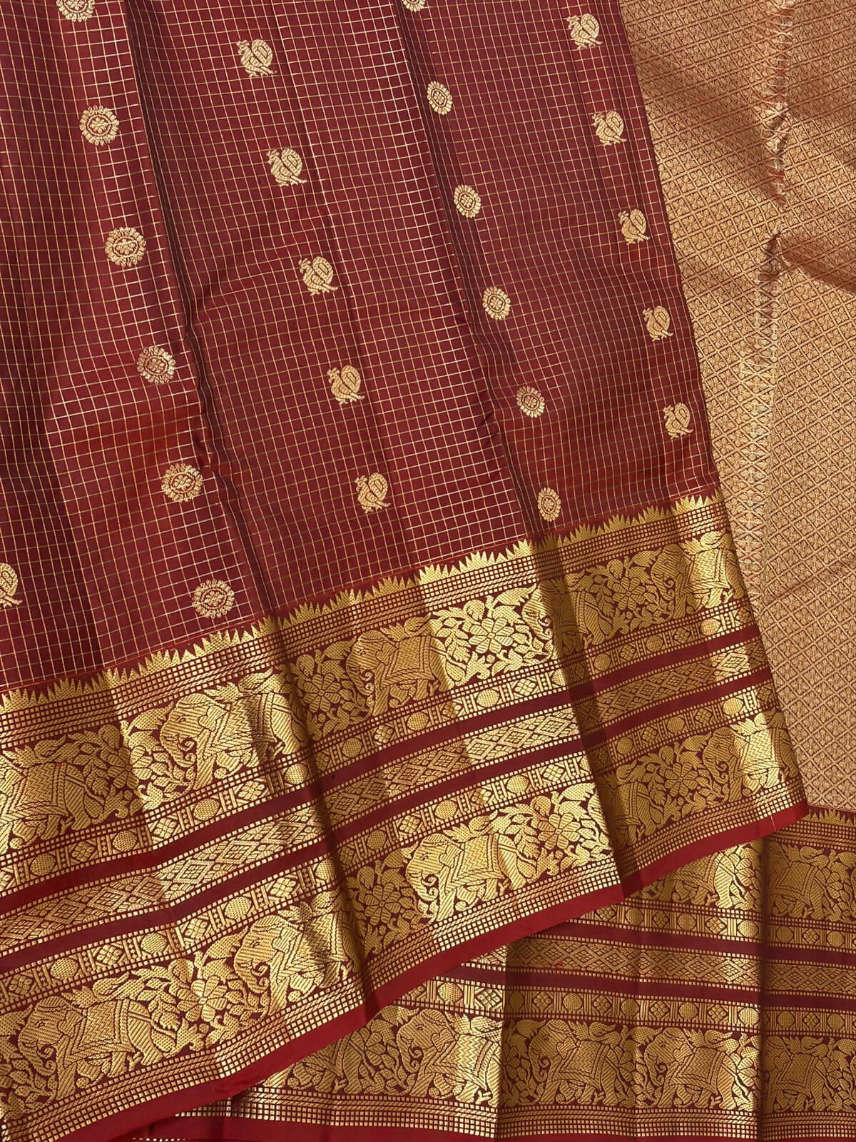 Pure Kanchipuram Handloom Silk Sarees 1 gram Zari vaira oosi checks With Silk Mark Certified 19500/-