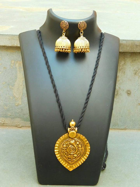 Gold finish necklace  Jewellery Sets