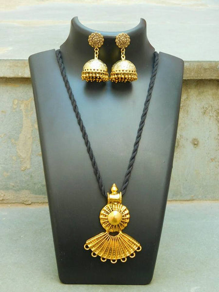Gold finish necklace Jewellery Sets