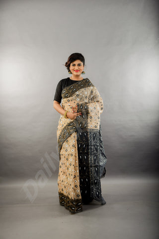 Black Off White Dhakai Jamdani Sarees