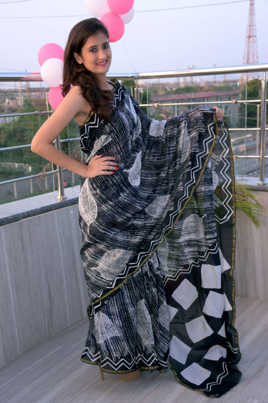 Black Bengal Handloom Silk Sarees