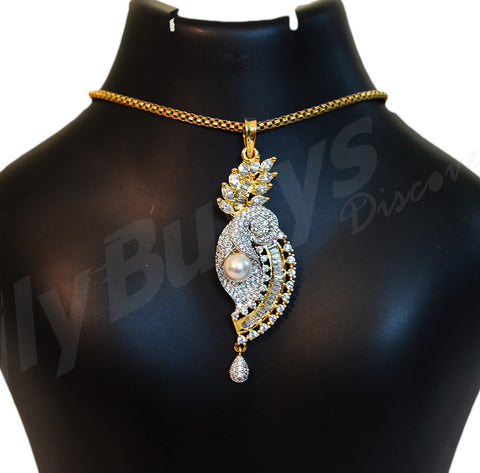 Beautiful white stone and pearl designed Jewellery Sets Get Extra 10% Discount on All Prepaid Transaction