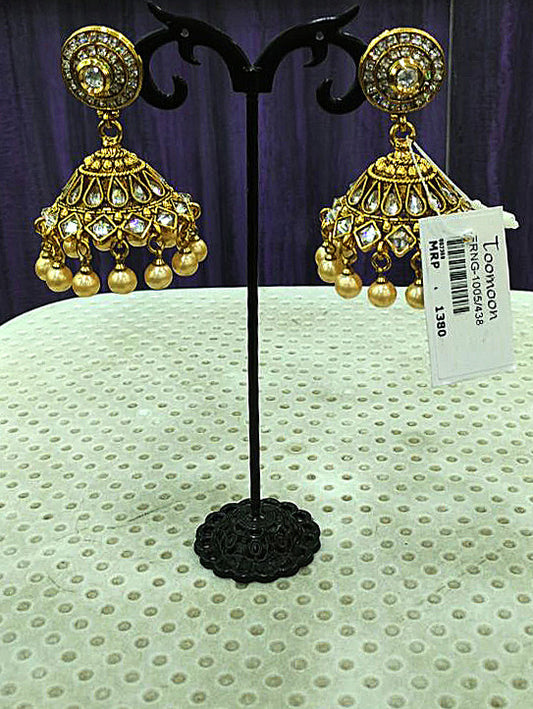 Golden white stone pearl2 Earrings - Dailybuyys