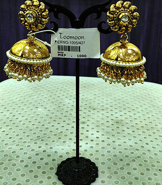 Golden white stone4 Earrings - Dailybuyys