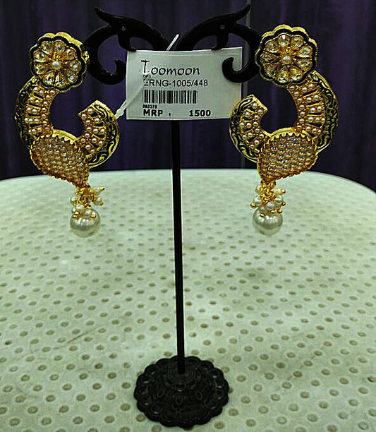 Golden design white stone pearl Earrings - Dailybuyys