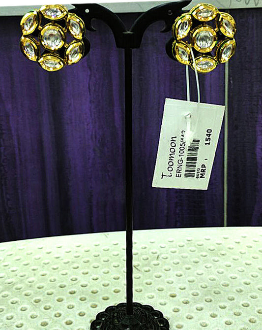 Golden white stone5 Earrings - Dailybuyys