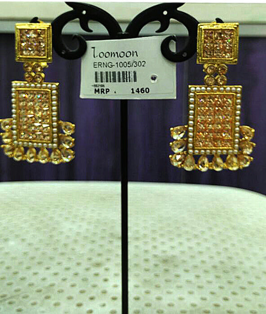 Golden white stone6 Earrings - Dailybuyys