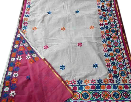 White & Pink Design Bangladeshi Pure Cotton Kathiawari Sarees