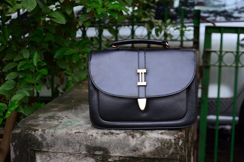 Black H Design Sling Hand Bags