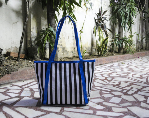 Blue B/W Stripe Totes Get Extra 10% Discount on All Prepaid Transaction