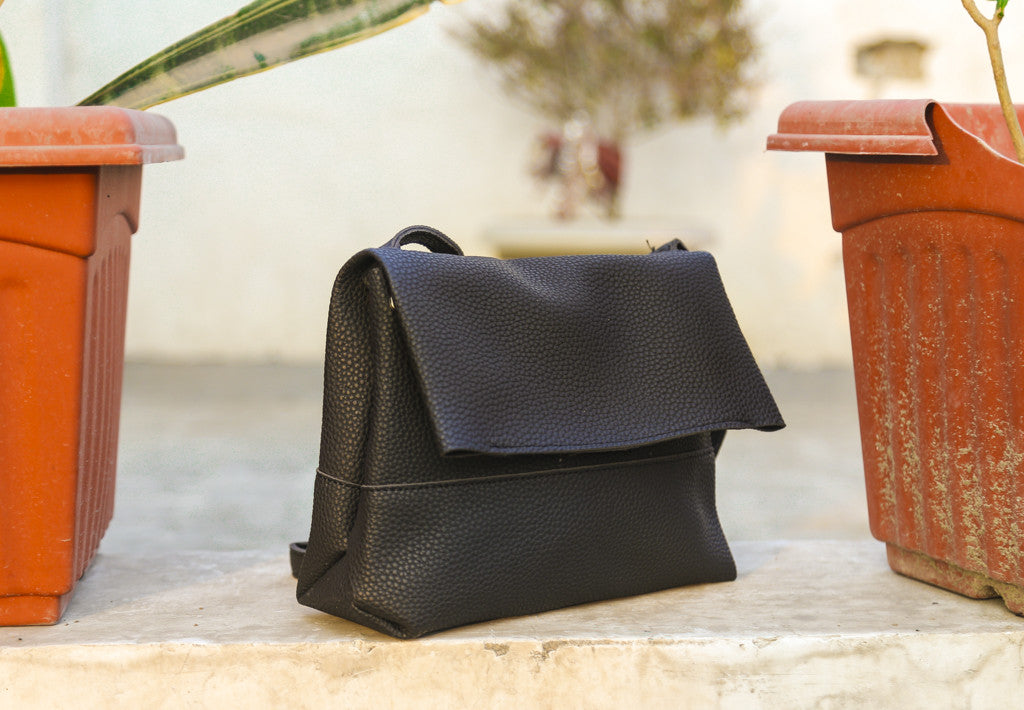 Black Simple Sling Hand Bags