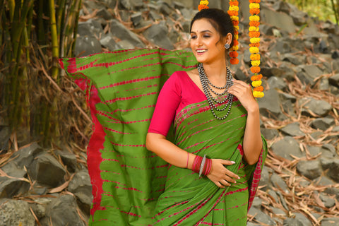 Beautiful Green Handloom Cotton Sarees Get Extra 10% Discount on All Prepaid Transaction