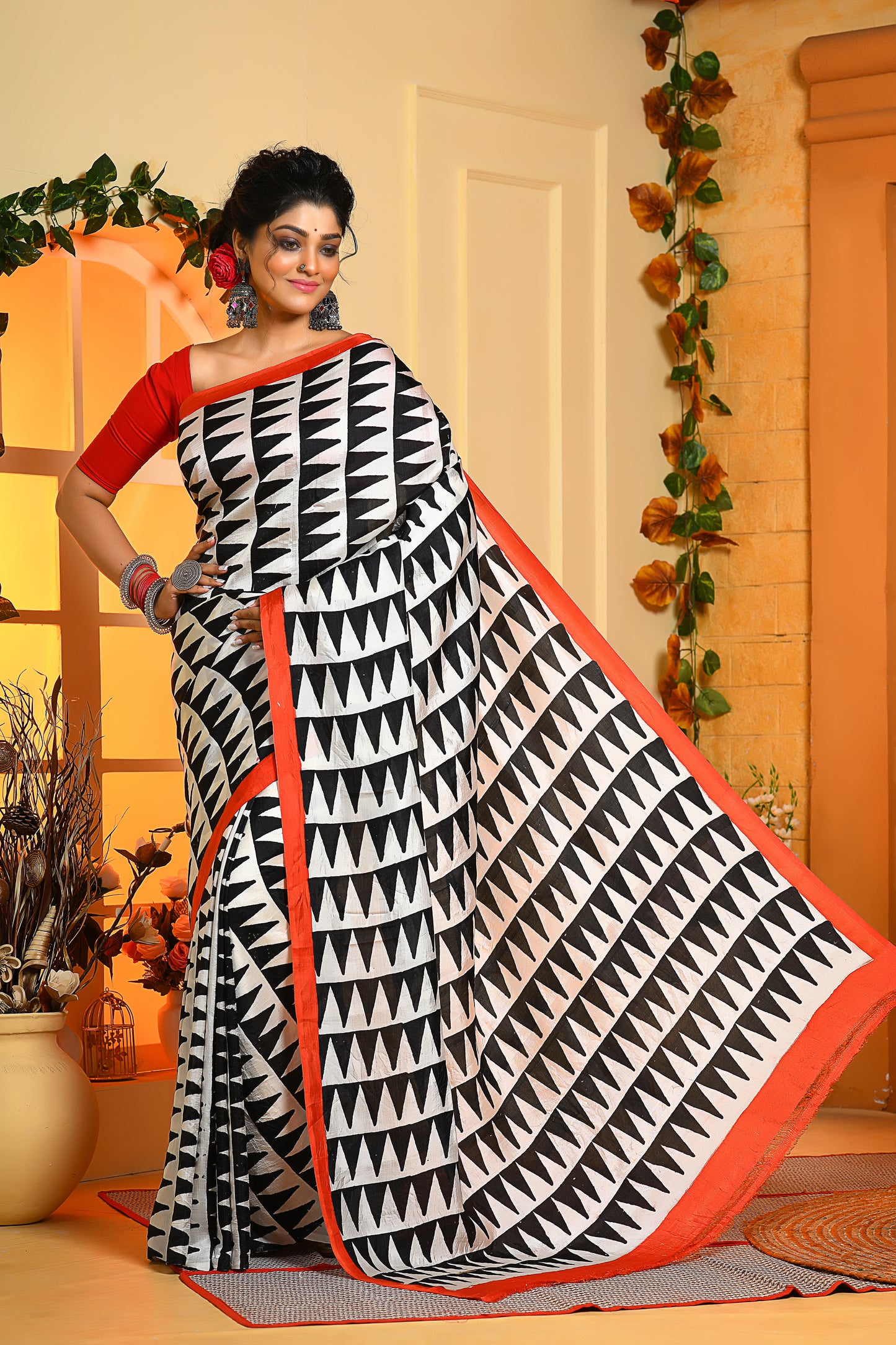 White Black Block Printed Handloom Pure Silk Sarees