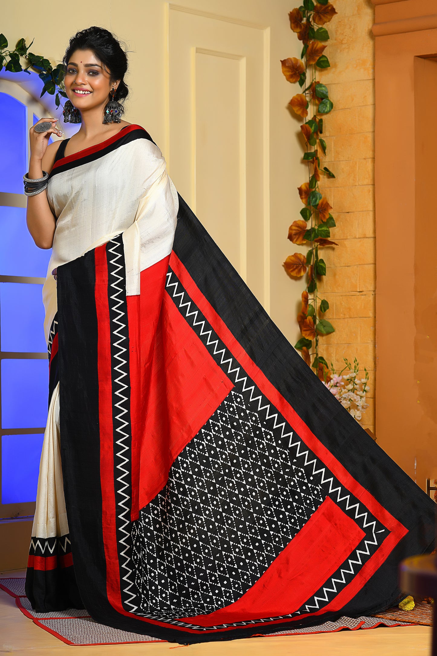 Red Black Block Printed Handloom Pure Silk Sarees