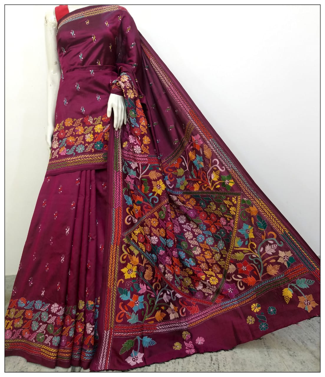 Magenta Hand Embroidery Kantha Stitch Saree on Pure Bangalore Silk