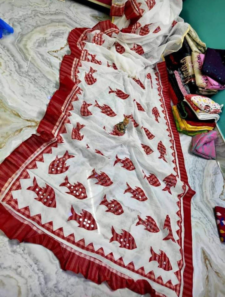 White And Red Applique pure Handloom Pure Cotton Silk Sarees Get Extra 10% Discount on All Prepaid Transaction