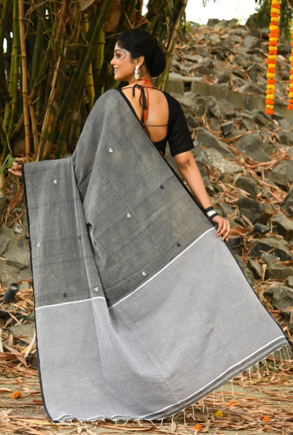 Beautiful Ash Handloom Cotton Sarees