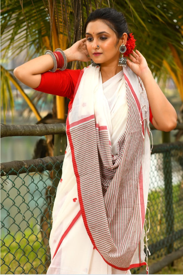 Beautiful White and Red Handloom Cotton Sarees