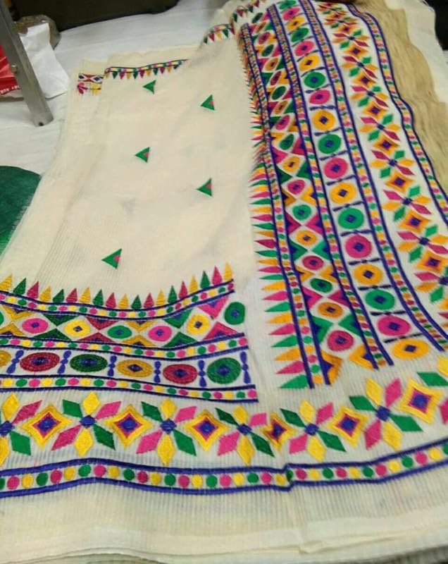 White Kathiawari Sarees - Dailybuyys