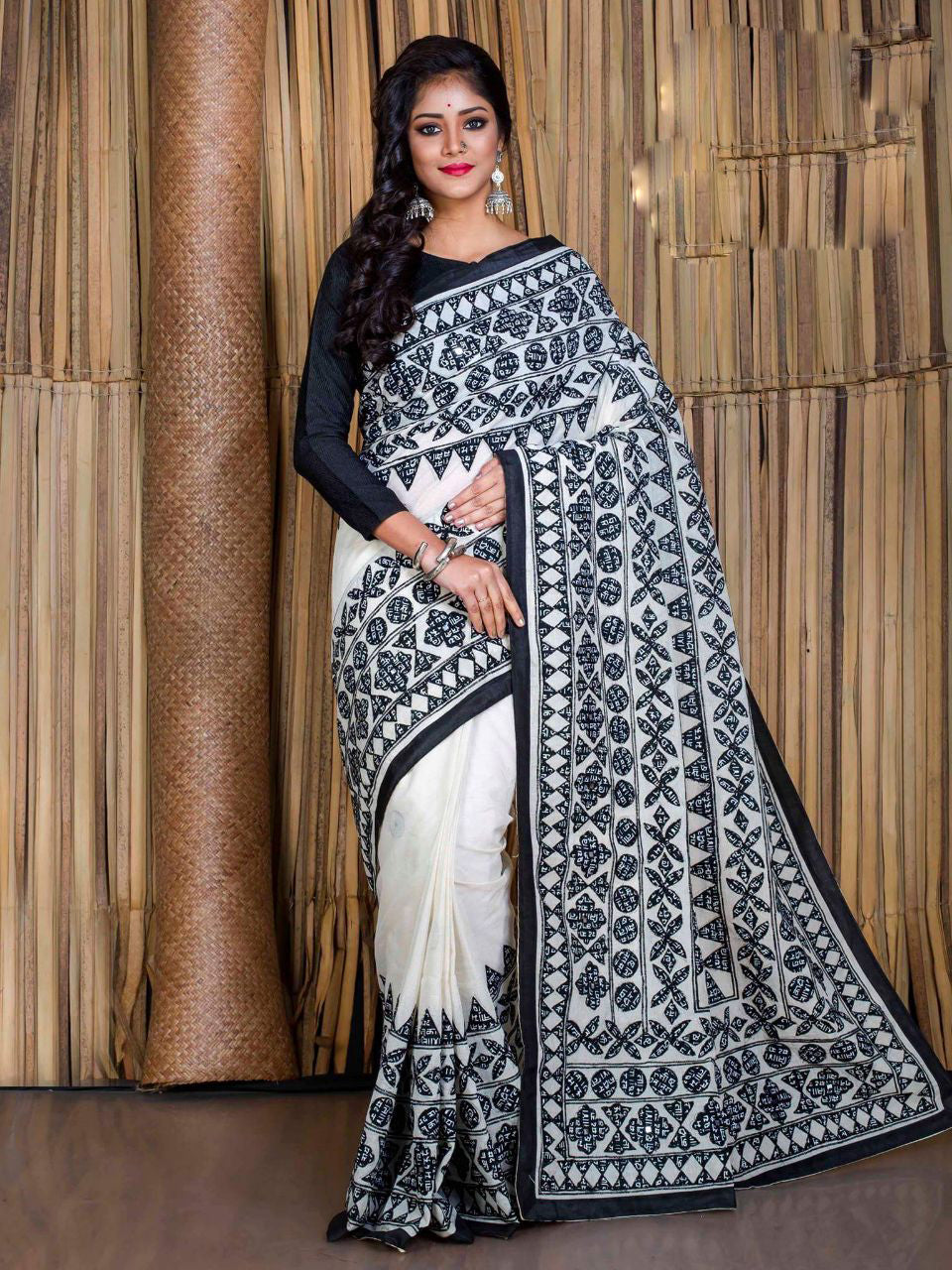 White Black Kathiawari Sarees - Dailybuyys