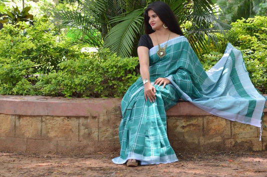 Green Pure Linen Sarees - Dailybuyys