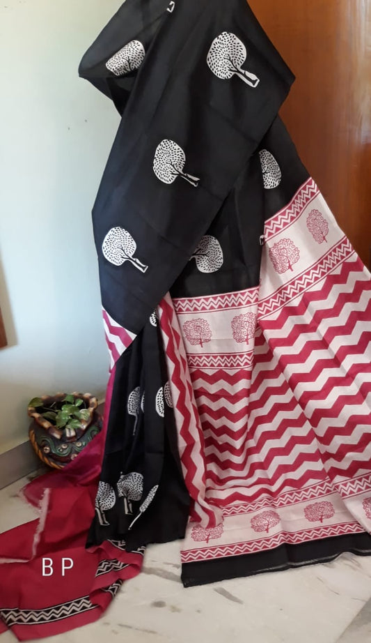 Black Block Printed Pure KK Silk Mark Certified Bishnupuri Silk Sarees - Dailybuyys