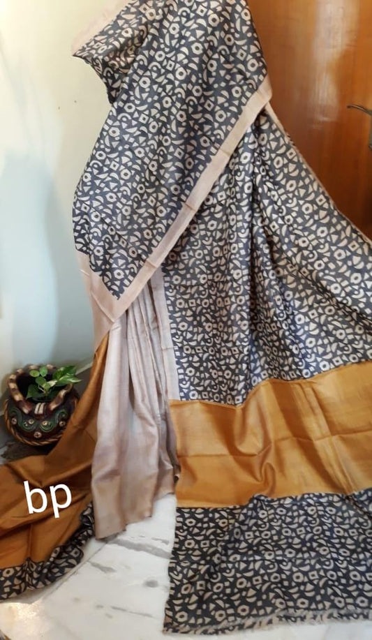 Grey Black Block Printed Pure Silk Mark Certified Tussar Silk Sarees - Dailybuyys