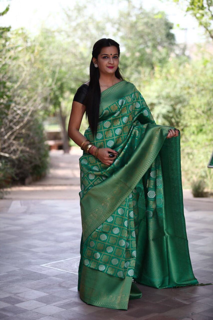 Green Kanjivaram Silk Sarees Get Extra 10% Discount on All Prepaid Transaction