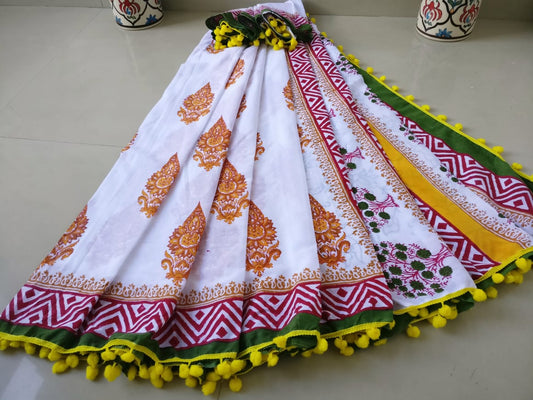 White Bagru Printed Pure Cotton Sarees - Dailybuyys