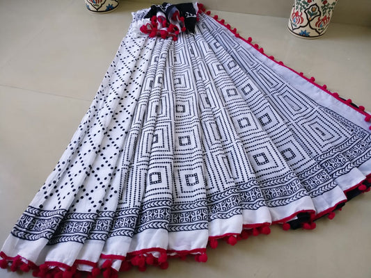 White Bagru Printed Pure Cotton Sarees - Dailybuyys
