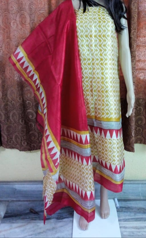 Red Block Printed Design Pure Silk Top & Dupatta - Dailybuyys