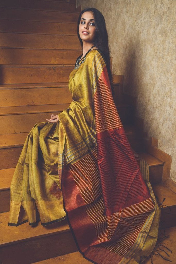 Yellow Handwoven Dupion Silk Sarees Get Extra 10% Discount on All Prepaid Transaction