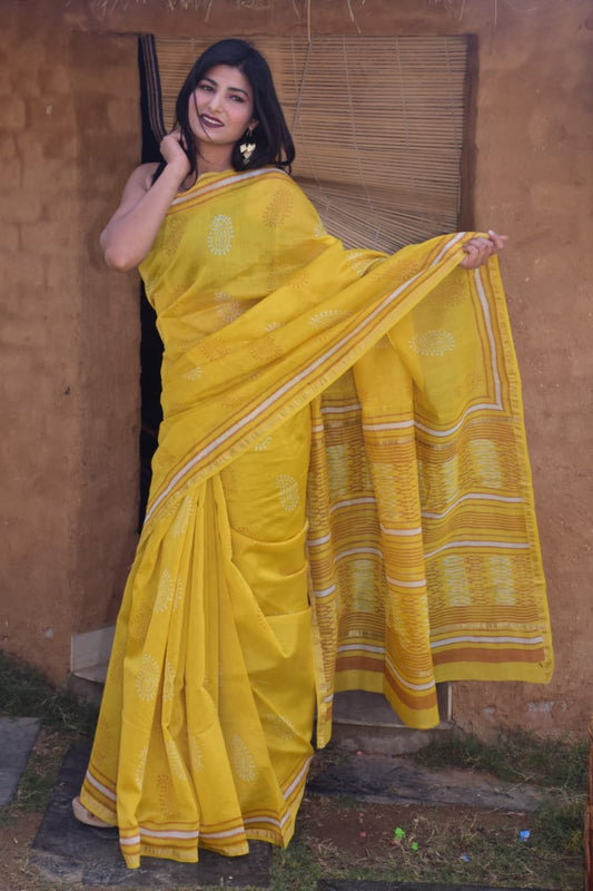 Yellow Chanderi Silk Sarees - Dailybuyys
